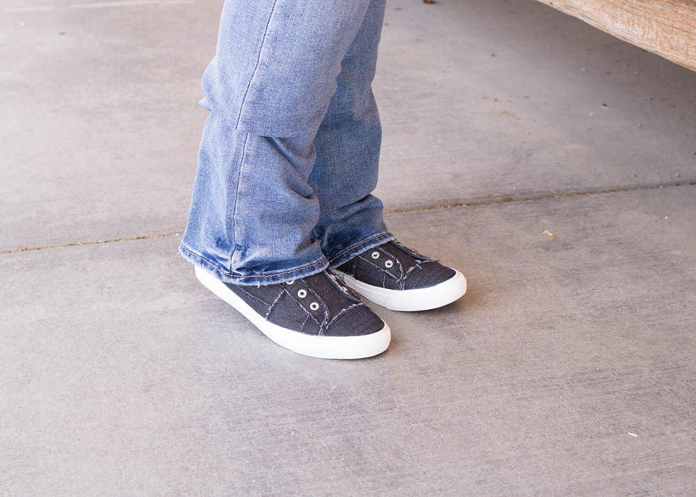 Black Betty Canvas Shoe