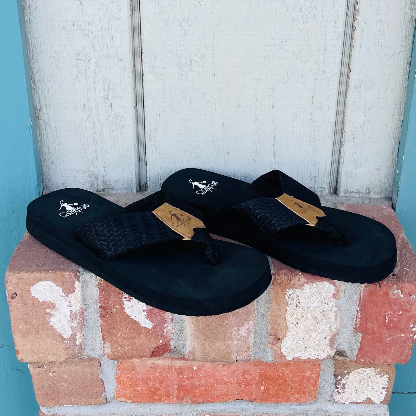 Staple sandal black