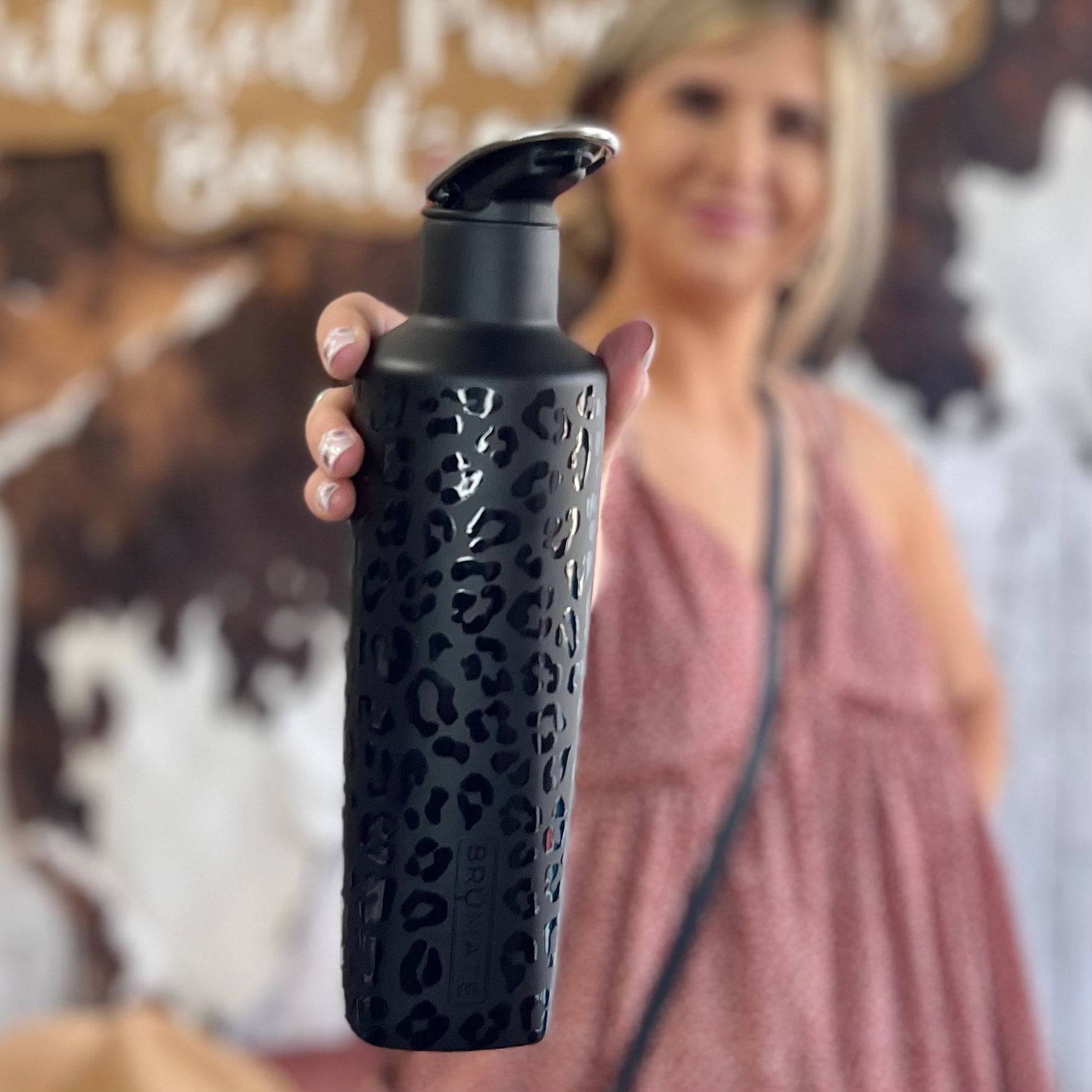 BruMate Rehydration Bottle | 25 oz - Onyx Leopard