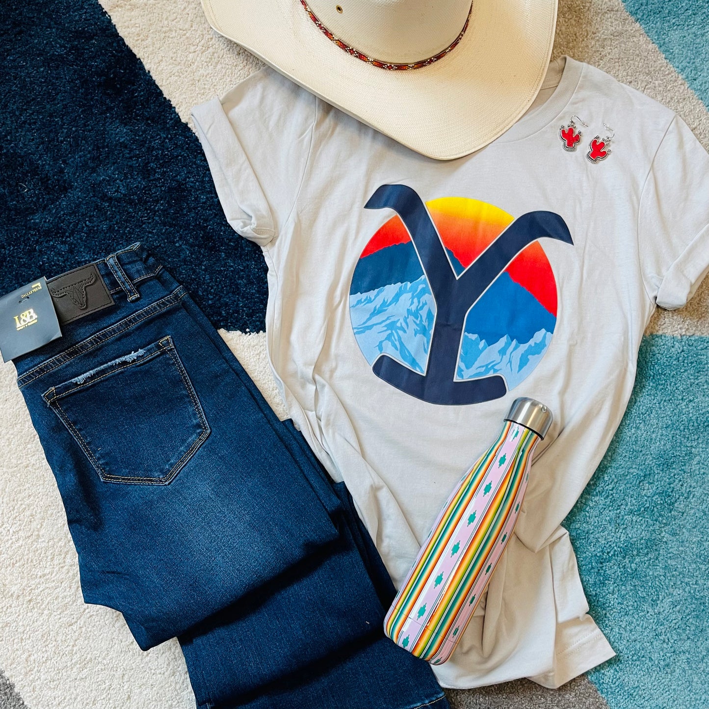 Yellowstone sunset tee