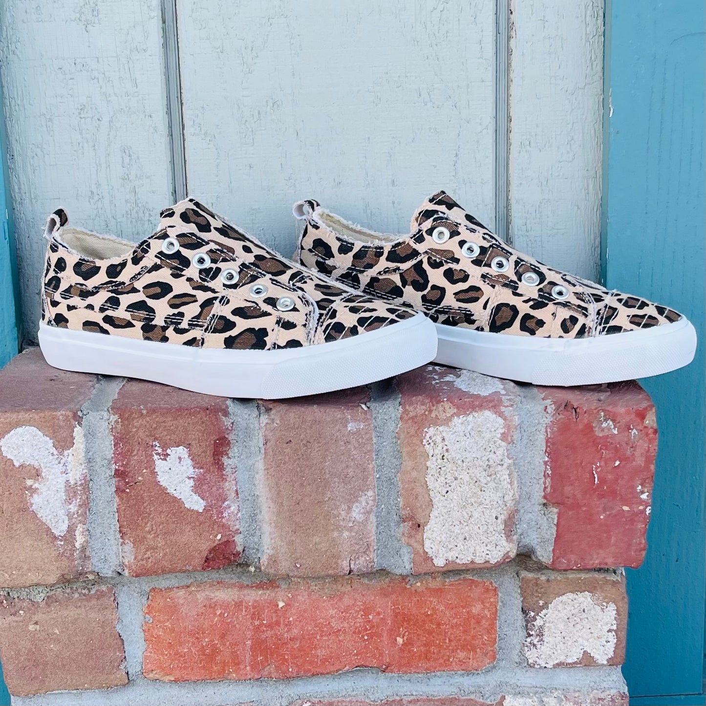 Lovely Leopard Canvas Shoe