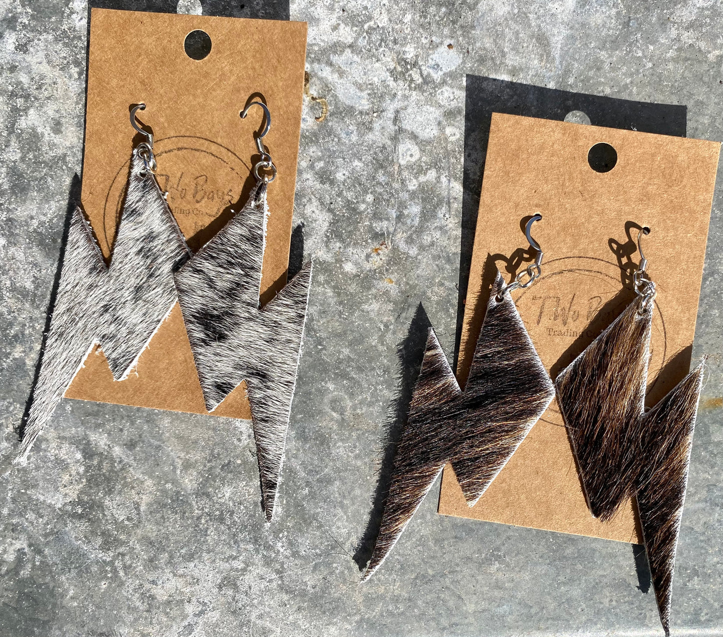 Thunder rolls earrings